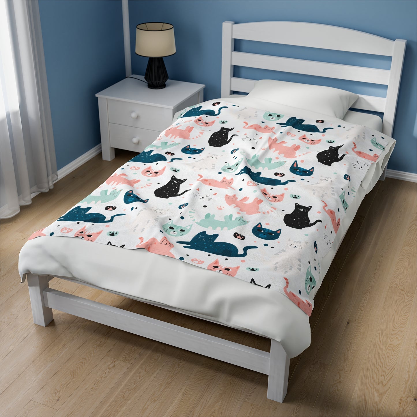 Beautiful Cat Velveteen Plush Blanket